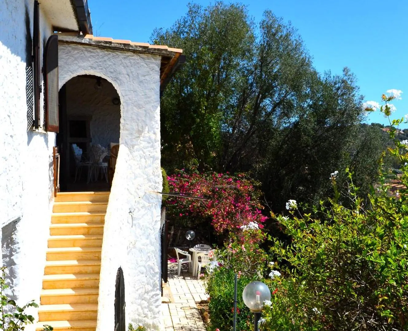Villa Azzurra كوستا ري