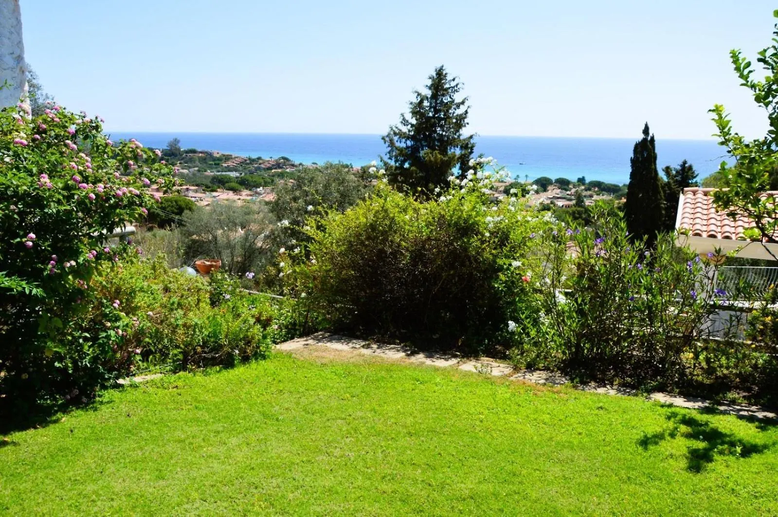 Villa Azzurra كوستا ري
