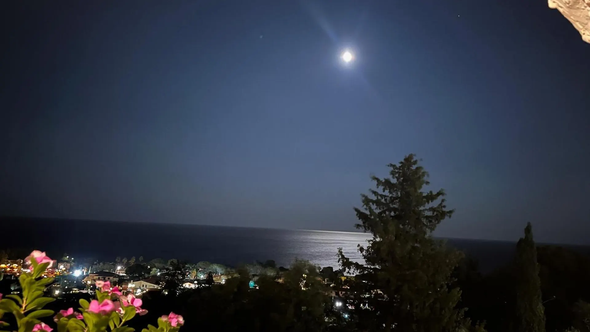 Villa Azzurra كوستا ري